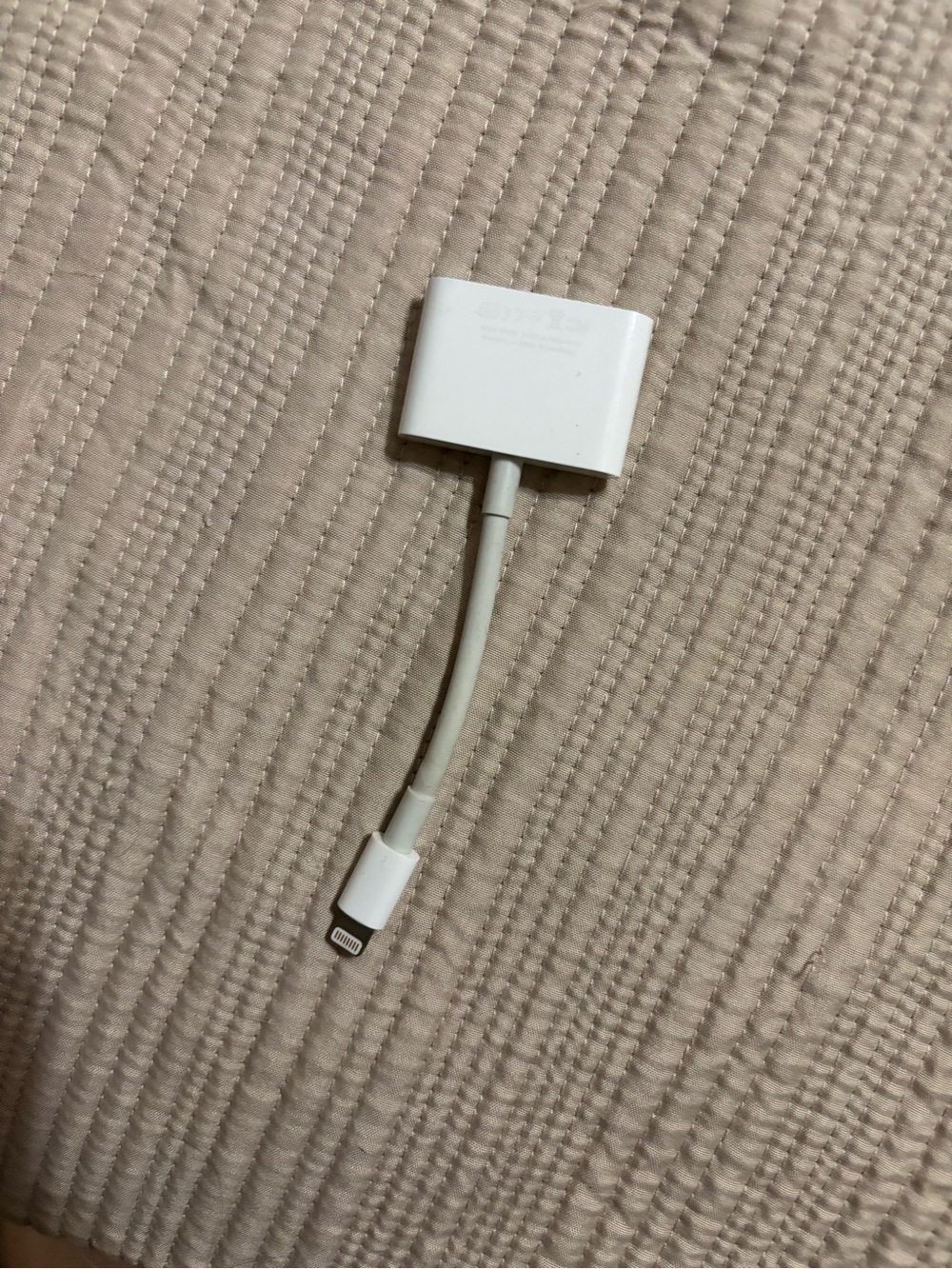 Apple Lightning to 30-pin Adapter - White